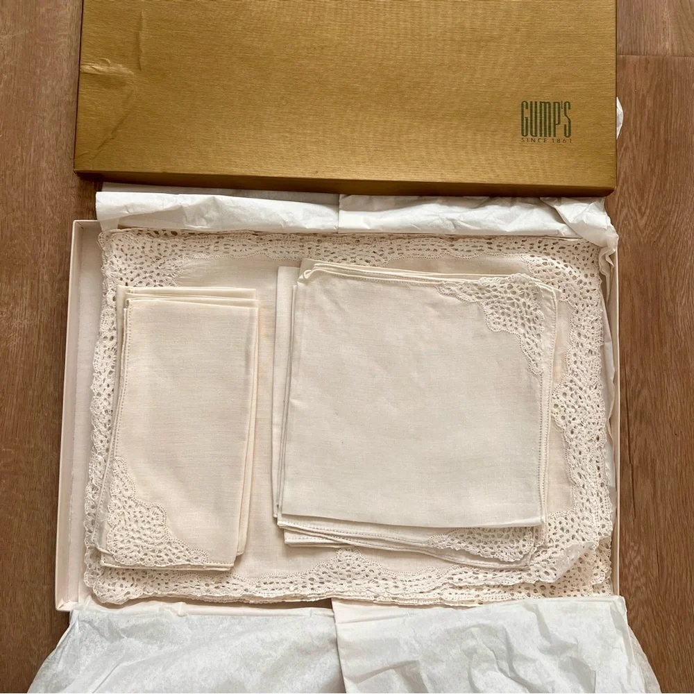 Vtg Luxury Gump’s Since 1861 Ivory Lace Linen‎ Placemats & Napkins 16 PC, 3 Used